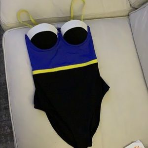 BCBG Xs bathing suit